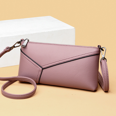 Karmesinrote Kranz-Handtasche