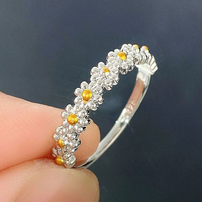 Klara® | SÜSSER DAISY-BLUMENRING (VERSTELLBAR)
