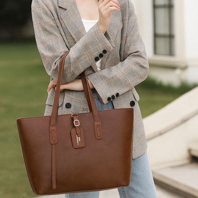 Verfeinerte Whisper-Handtasche