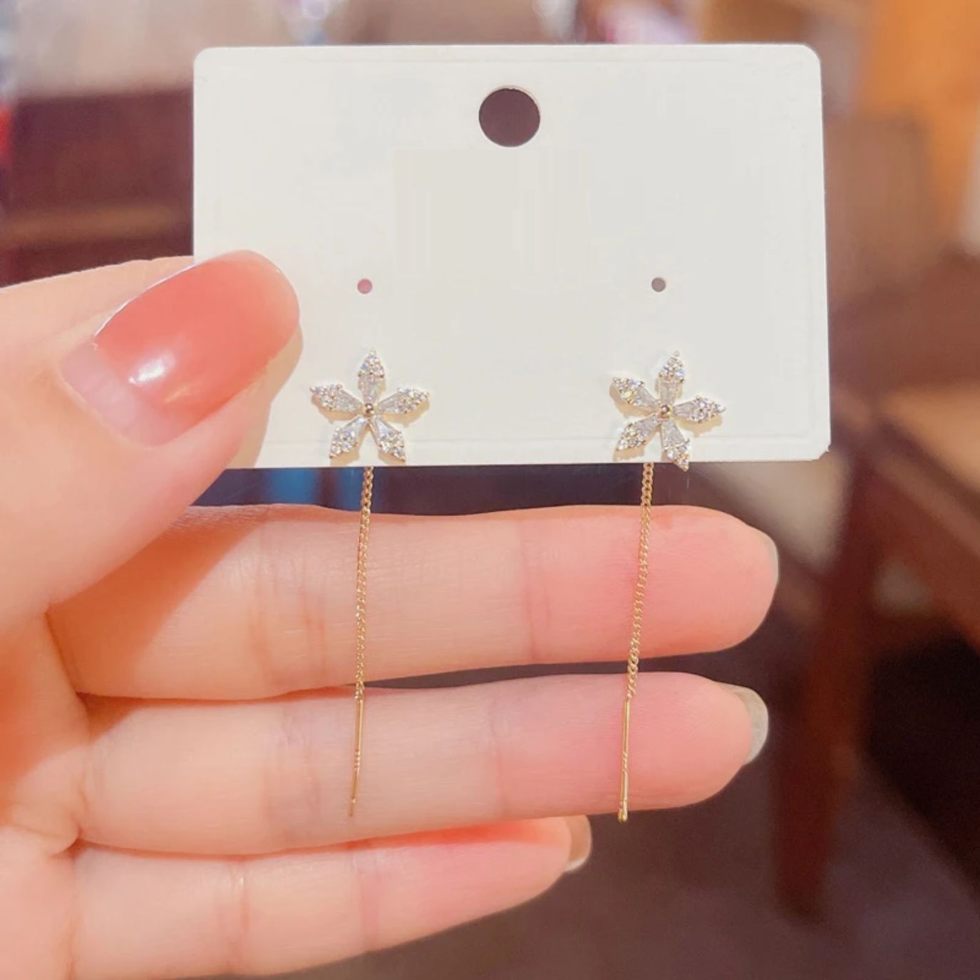 Aure® | BLUMEN-DIAMANT-STECKEROHRRINGE (PAAR)