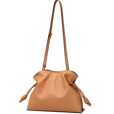 Regal Virtue Handtasche