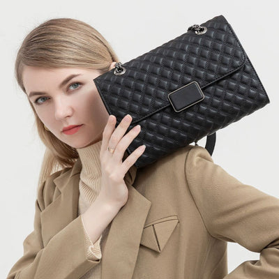 Illustrierte Perlen-Handtasche