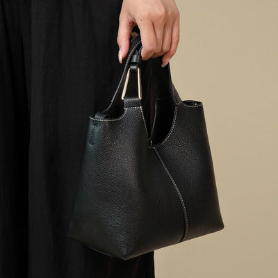 Dunkelperlen-Handtasche