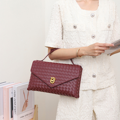Samtcrest Handtasche