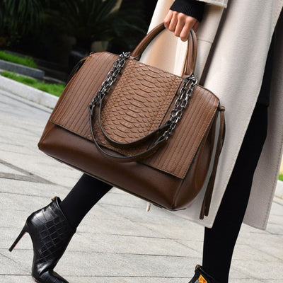Ewige Anziehung Handtasche