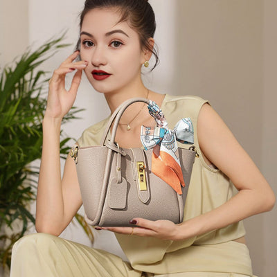 Noir Royale Handtasche