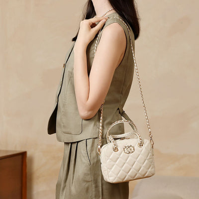 Regal Silhouette Handtasche