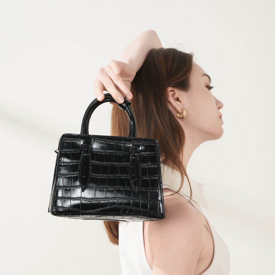Ebon Chant Handtasche