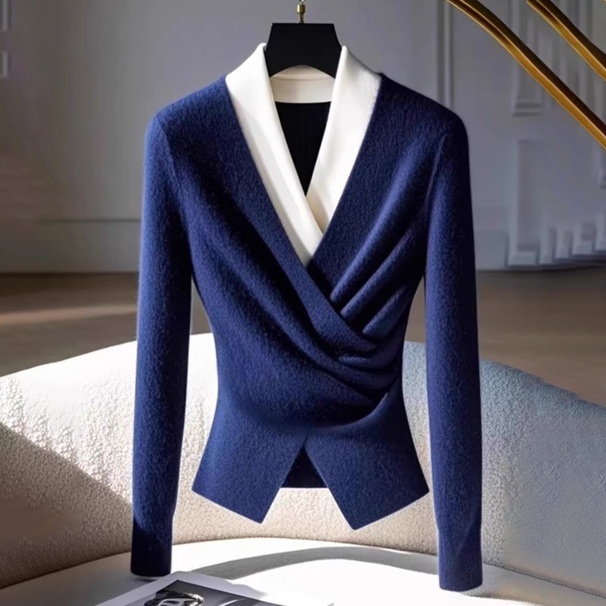 Tabea® | Blauer V-Ausschnitt Pullover mit langen Ärmeln