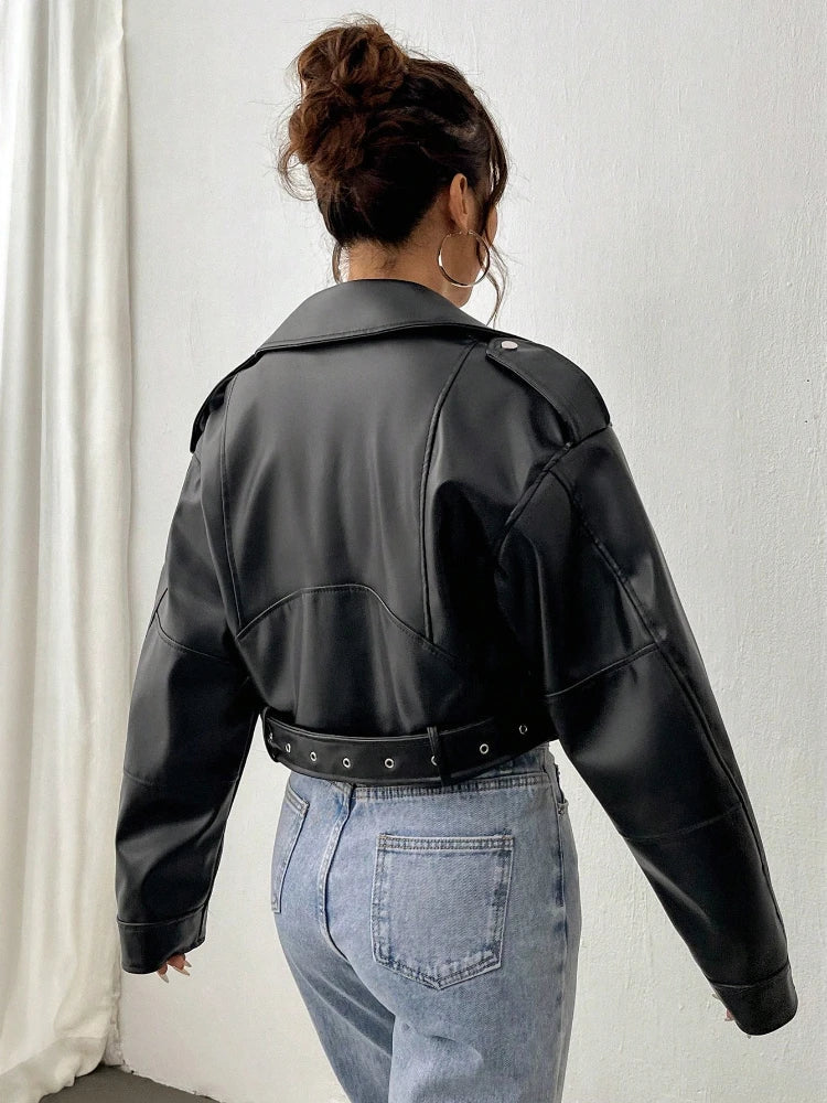 Lotte® | Elegante und kraftvolle Jacke