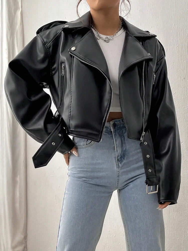 Lotte® | Elegante und kraftvolle Jacke